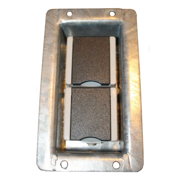 Schanskorf stopcontact van Gabinova