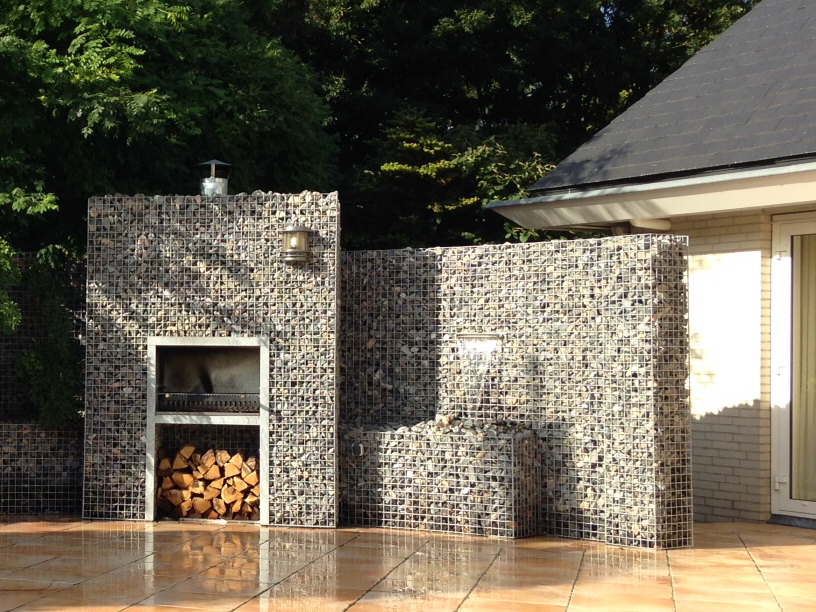 Haard met waterval
