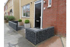 Schanskorven met Basalt Breukstenen – Basalt breukstenen. Schanskorven met Basalt Breukstenen