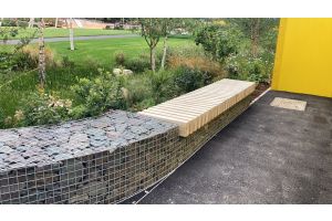 Schanskorf voor zakelijke toepassingen met zitbank – Schanskorf tuinbanken