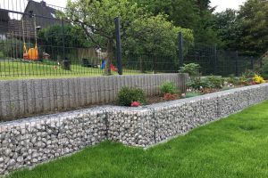 Schanskorven Bef Llt met Weissenbacher Siersteen – Breukstenen. Schanskorven Bef Llt met Weissenbacher Siersteen