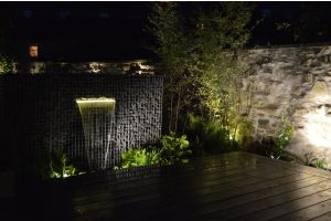 Schanskorven LED Waterval – Watervallen. Schanskorven LED Waterval