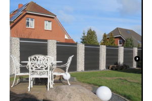 Composiet Schutting met Schanskorven – Composiet schutting. Composiet Schutting met Schanskorven