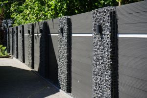 Schanskorven met Composiet Schutting – Composiet schutting. Schanskorven met Composiet Schutting