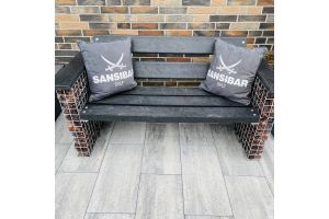 Schanskorven bänke met glasbrokken – Schanskorf tuinbanken