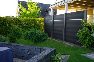 Schanskorven met Composiet Schutting – Composiet schutting. Schanskorven met Composiet Schutting