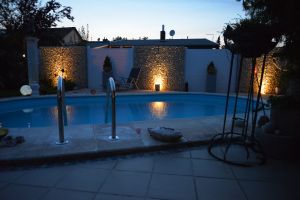 Schanskorven Composiet-schutting met LED – Composiet schutting. Schanskorven Composiet-schutting met LED