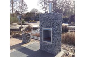 Tuinhaard BBQ met Bankje – Noors graniet breukstenen inspiratie. Tuinhaard BBQ met Bankje