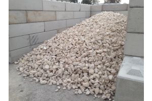 Yellow Sun in Opslag – Breukstenen. Yellow Sun in Opslag