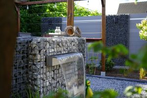 Schanskorven met Composiet Schutting – Watervallen. Schanskorven met Composiet Schutting