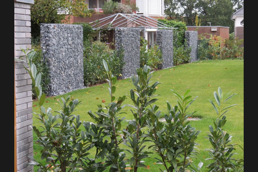Standaard schanskorven geplaatst door ons opbouw team. Standaard schanskorven
