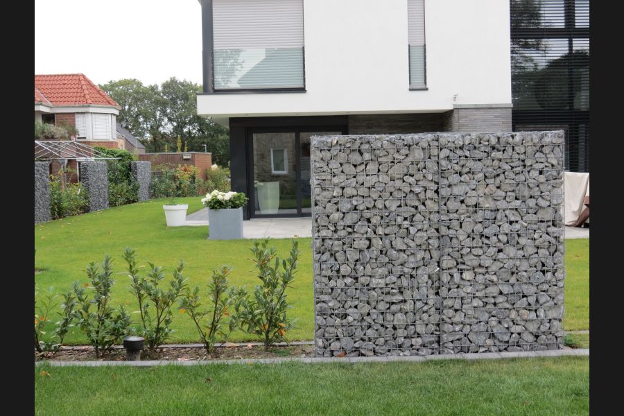 Standaard schanskorf geplaatst door ons vakkundige opbouw team Standaard schanskorf