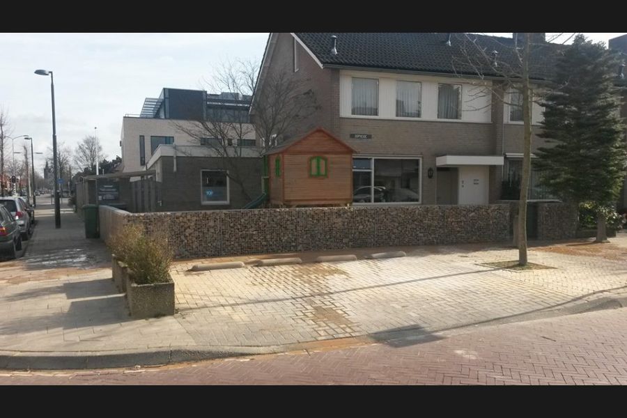 Gabionen mit Grauwacke Bruchsteine Gabionen mit Grauwacke Bruchsteine
