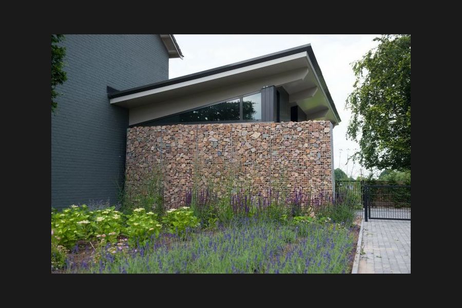 Gabions mit grauwacke Gabions mit grauwacke